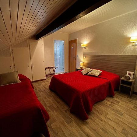 La Bonne Auberge Ségny Buitenkant foto