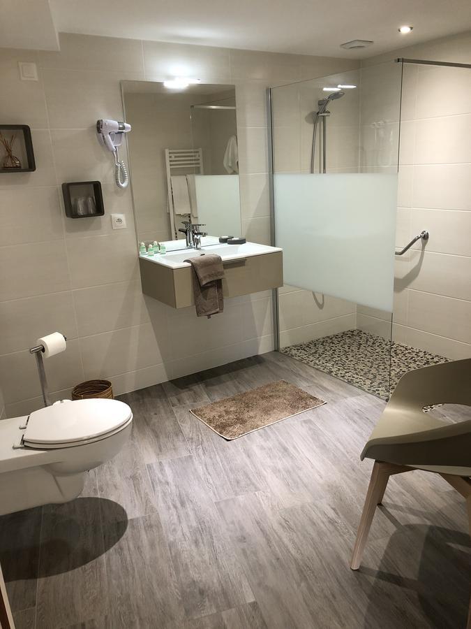 La Bonne Auberge Ségny Buitenkant foto