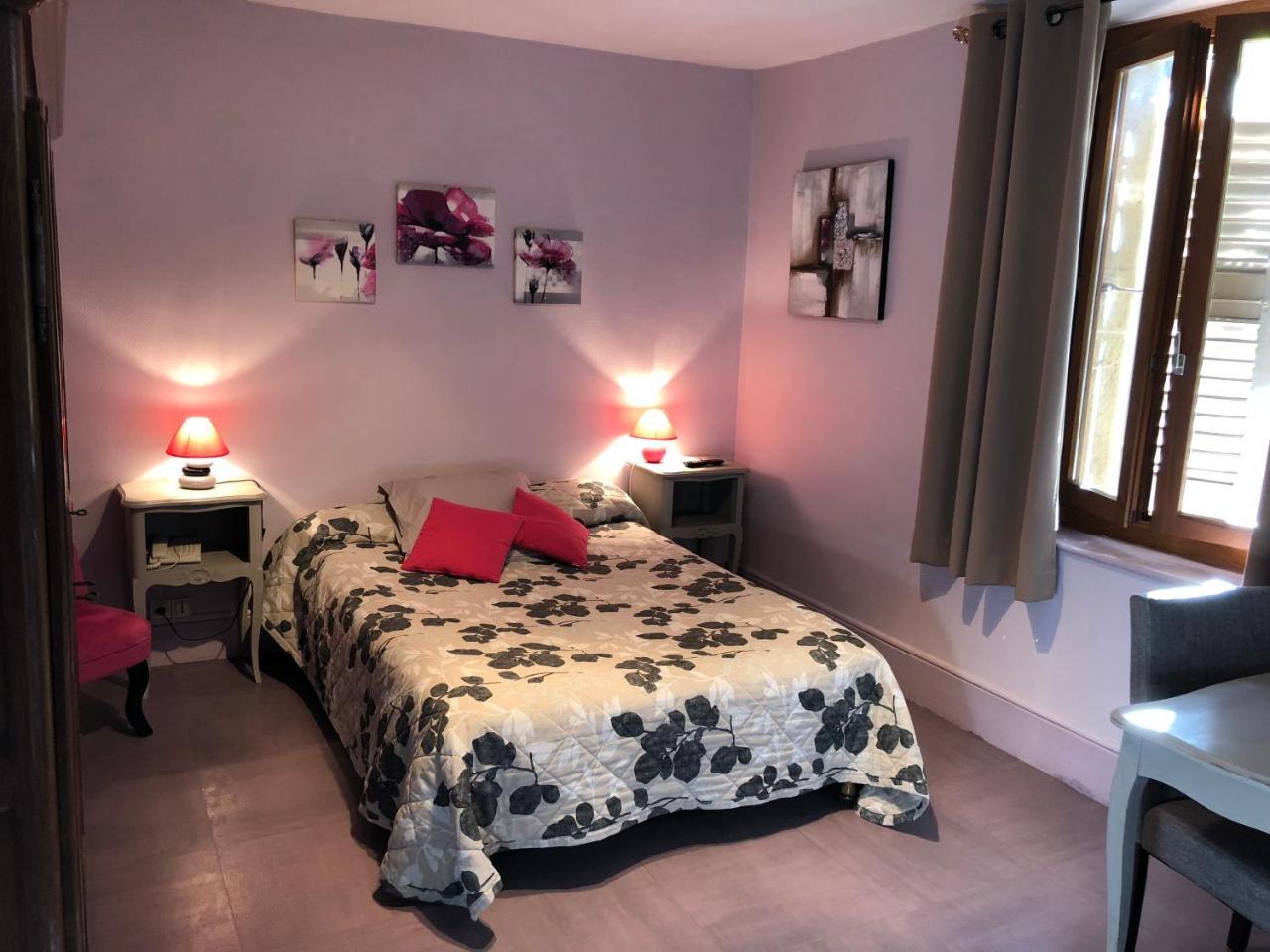 La Bonne Auberge Ségny Buitenkant foto
