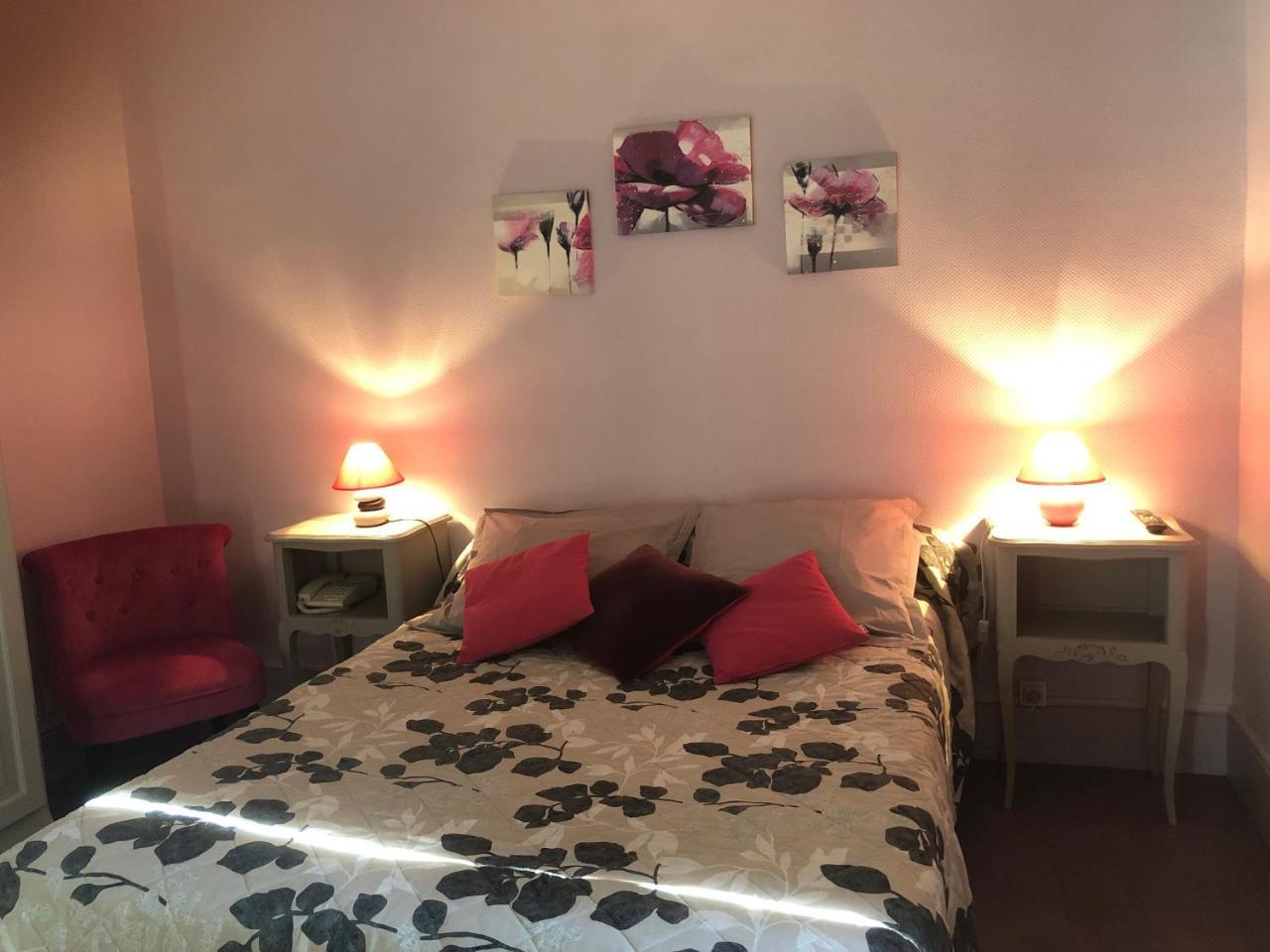 La Bonne Auberge Ségny Buitenkant foto