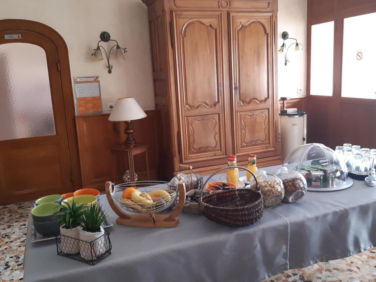 La Bonne Auberge Ségny Buitenkant foto
